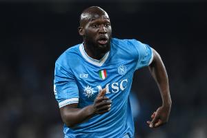 罗马诺：卢卡库愿转会，交易现取决于费内巴切的决定、球队间谈判